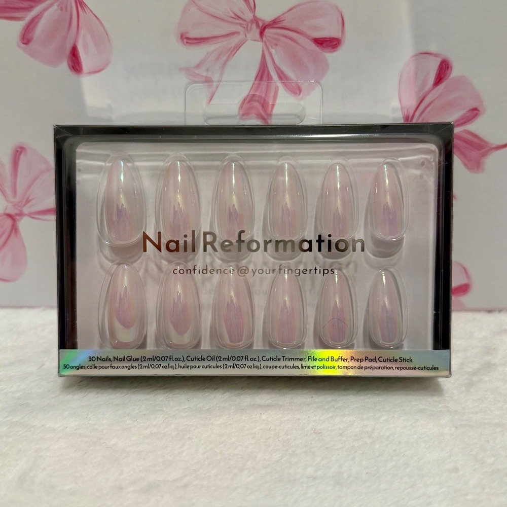 Nail Reformation Almond Shape‎ Press On Nails Iridescent Shimmer Set 30